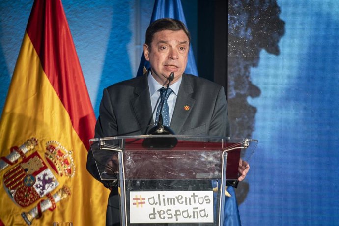 El ministro de Agricultura, Pesca y Alimentación, Luis Planas, 