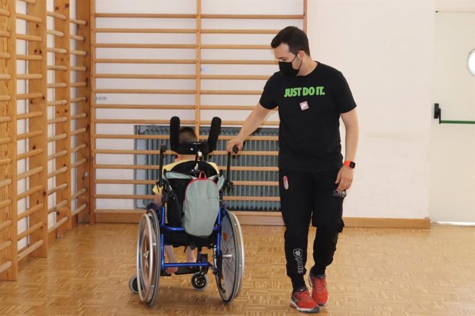 Cádiz.- Educación.- La Junta invierte más de 230.000 euros en equipamiento para estudiantes con necesidades especiales 