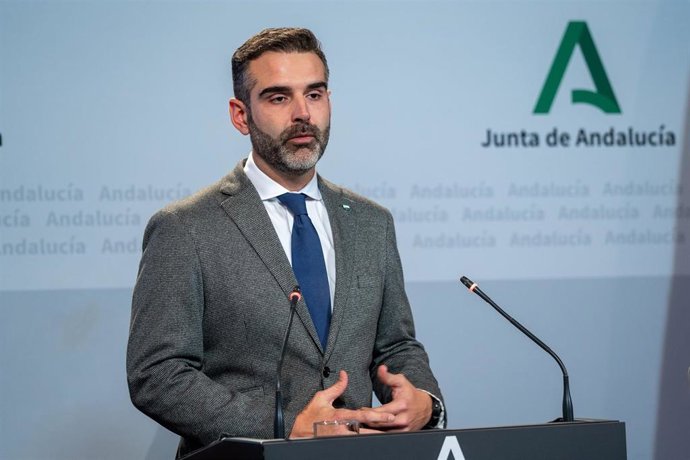 El consejero de Sostenibilidad, Medio Ambiente y Economía Azul y portavoz del Gobierno, Ramón Fernández-Pacheco, en una imagen de archivo 