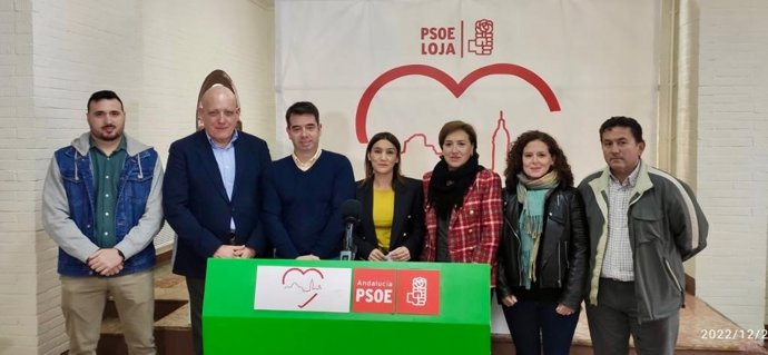 Comparecencia informativa del PSOE para analizar los presupuestos autonómicos en el Poniente