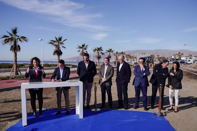 Ayuntamiento y Diputación de Almería inician las obras del delta del Andarax.