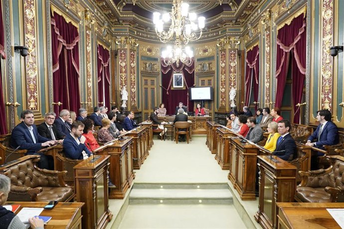 Sesión plenaria en el Ayuntramiento de Bilbao para aprobar los presupuestos municipales de 2023.