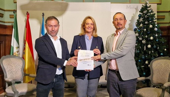 José Lemos, Luisa García Chamorro y Fernando Egea