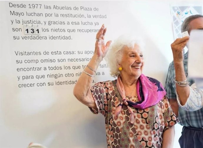 Archivo - Abuelas de Plaza de Mayo celebran haber encontrado al nieto número 131