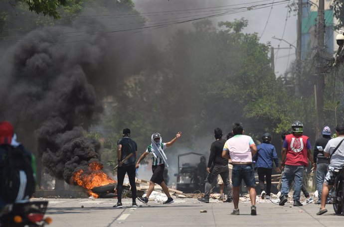 Archivo - Imagen de archivo de disturbios durate el paro "cívico" en Santa Cruz, Bolivia