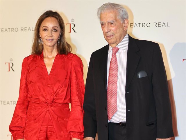 Archivo - Isabel Preysler y Mario Vargas Llosa en una imagen reciente