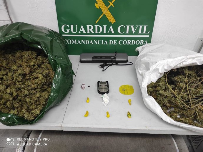 Droga intervenida por la Guardia Civil.