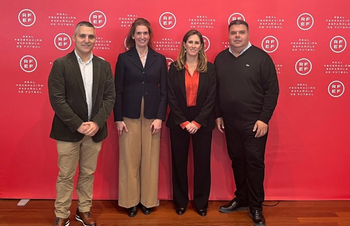 La RFEF se suma al programa de CECA para formar a deportistas en educación financiera