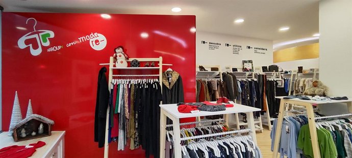 Tienda Arroupa con Moda re-.