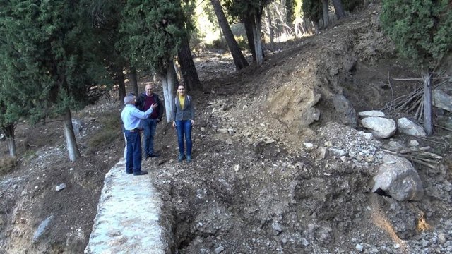 Visita a los diques restaurados del monte de Navahonda