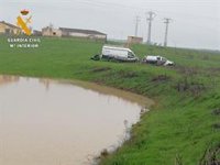 Buscan en entornos subacuáticos al hombre desaparecido en La Cumbre (Cáceres)