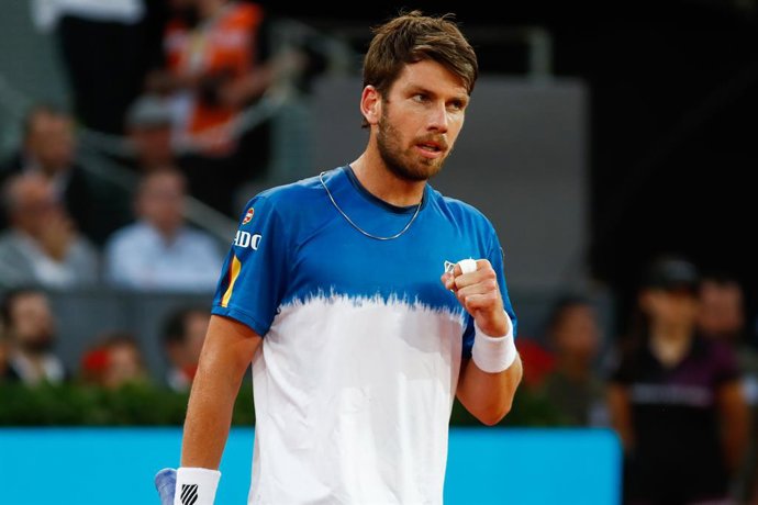Archivo - Cameron Norrie of Great Britain celebrates a point against Carlos Alcaraz of Spain during the Mutua Madrid Open 2022 celebrated at La Caja Magica on May 05, 2022, in Madrid, Spain.
