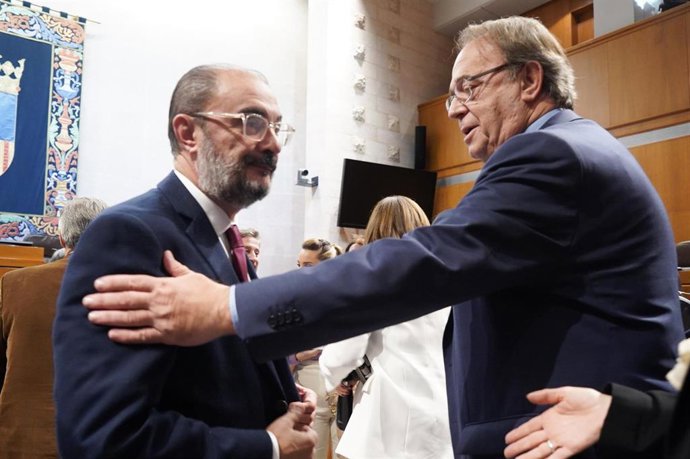 El presidente del Gobierno de Aragón, Javier Lambán, y el consejero de Hacienda, Carlos Pérez Anadón.