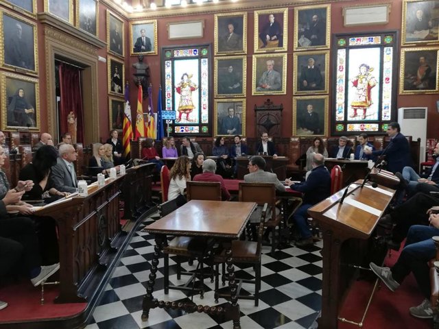 Pleno municipal para aprobar los presupuestos de Palma para 2023.