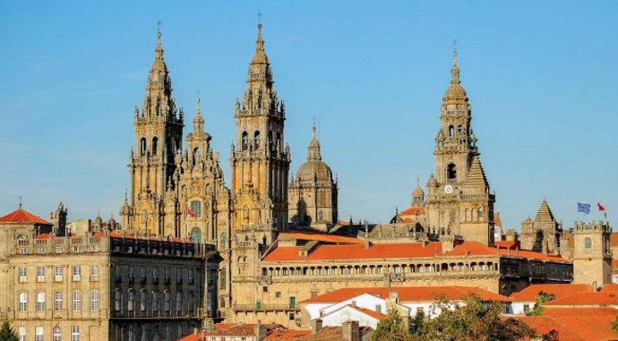 Archivo - Imagen de la catedral de Santiago de Compostela.