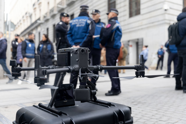 Un dron en la presentación del dispositivo policial para Nochevieja, a 30 de diciembre de 2022, en Madrid, (España). 