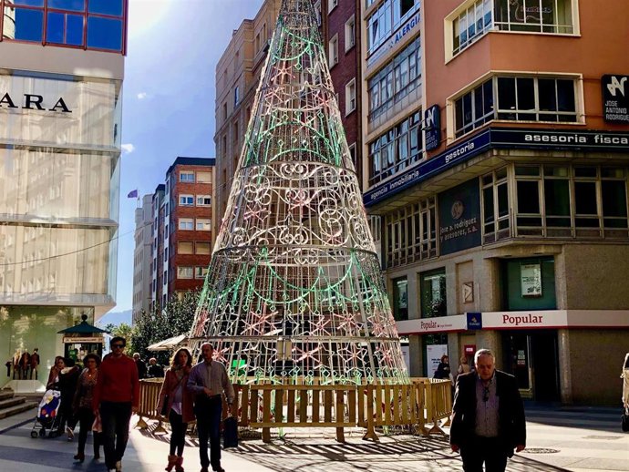Archivo - Arbol de Navidad de Santander