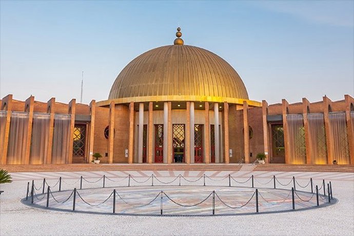 Palacio de Exposiciones y Congresos de Sevilla.