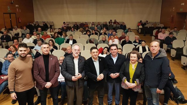 Reunión con alcaldes y alcaldesas