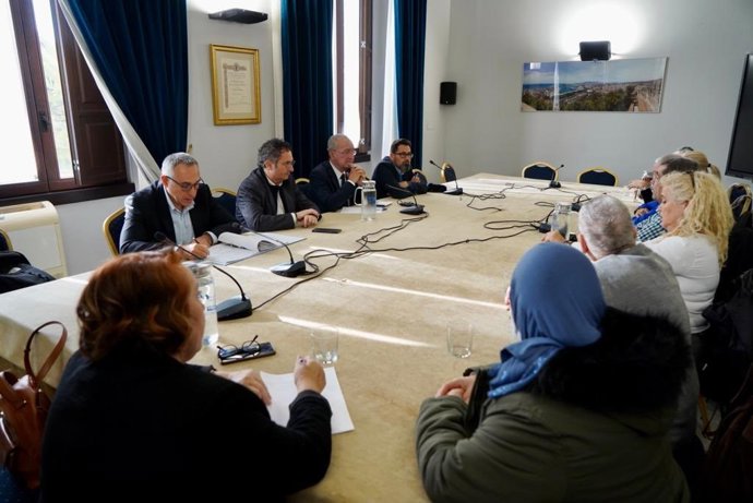 De la Torre reunido con vecinos de El Perchel