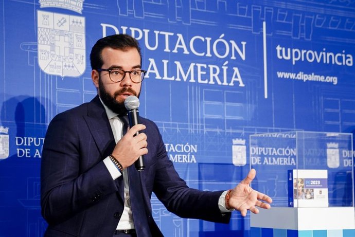 El diputado provincial de Hacienda de Almería, Álvaro Izquierdo.