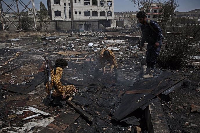 Archivo - Imagen de un ataque aéreo en Saná (Yemen)