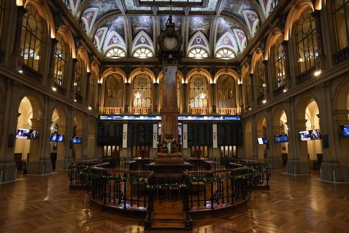 Interior del Palacio de la Bolsa de Madrid, a 23 de diciembre de 2022, en Madrid (España)