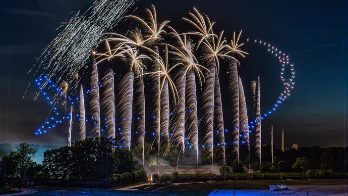 Archivo - Arxiu - Un dels espectacles de Gruope F, encarregat de dissenyar el de Cap d'Any de Barcelona a l'avinguda Maria Cristina.