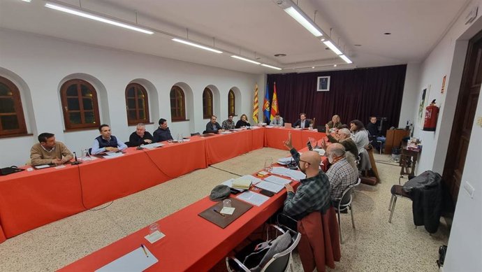 Sesión plenaria del Ayuntamiento de Monzón.