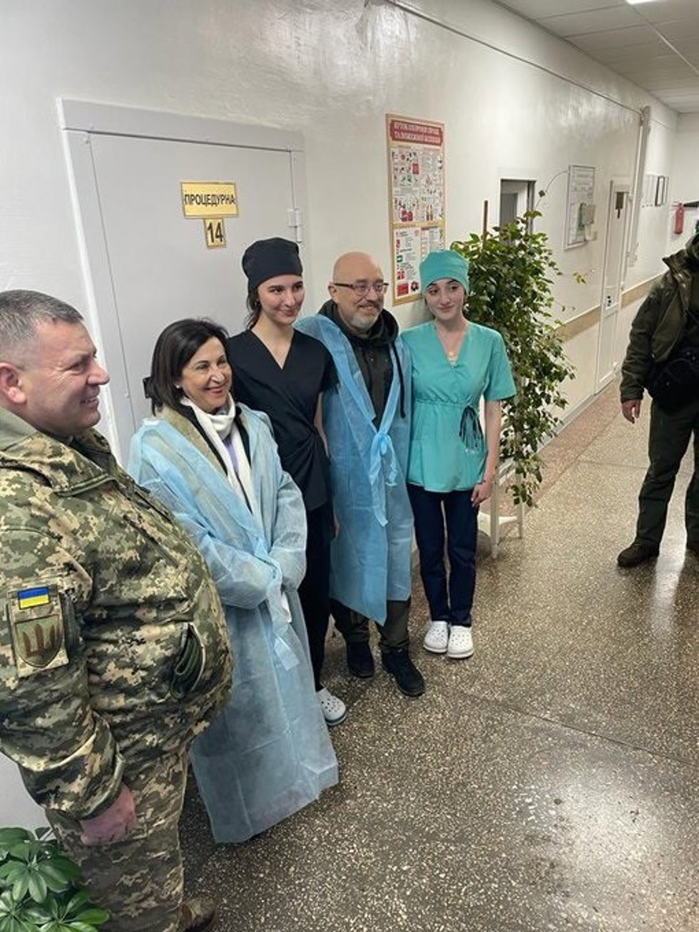 La ministra de Defensa, Margarita Robles, en Odessa (Ucrania)