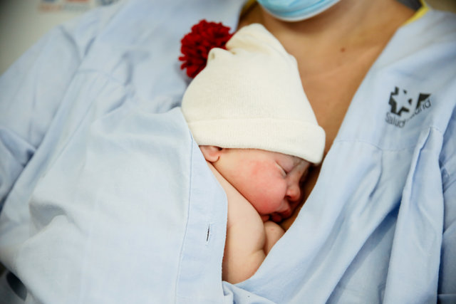 Iratxe, que ha sido la primera bebé nacida en 2023 en España, en el Hospital Gregorio Marañón, a 1 de enero de 2023, en Madrid, (España). 