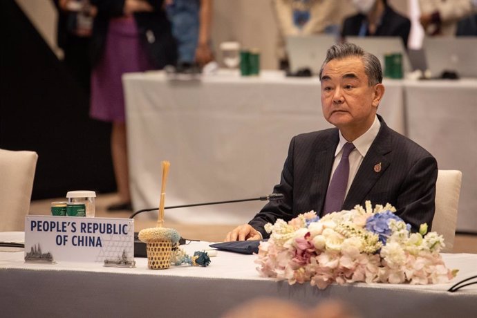 Archivo - 18 November 2022, Thailand, Bangkok: China's Foreign Minister Wang Yi attends the APEC Leaders Informal Dialogue with Guests event at the 2022 Asia-Pacific Economic Cooperation (APEC) Summit. Photo: Guillaume Payen/SOPA Images via ZUMA Press W