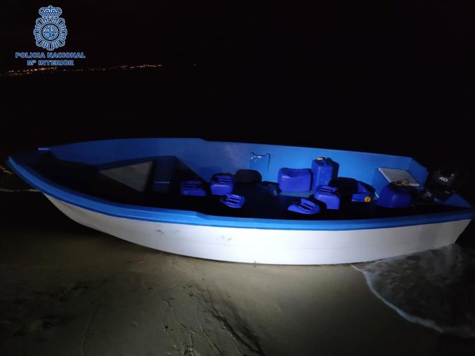 Embarcación tipo patera. Recurso.