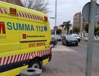 Intoxicadas tres personas por inhalación de humo tras incendiarse su vivienda en Fuenlabrada