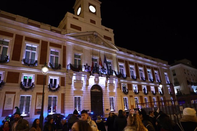 Real Casa de Correos antes de las Campanadas de Fin de Año 2022, en la Puerta del Sol, a 31 de diciembre de 2022.