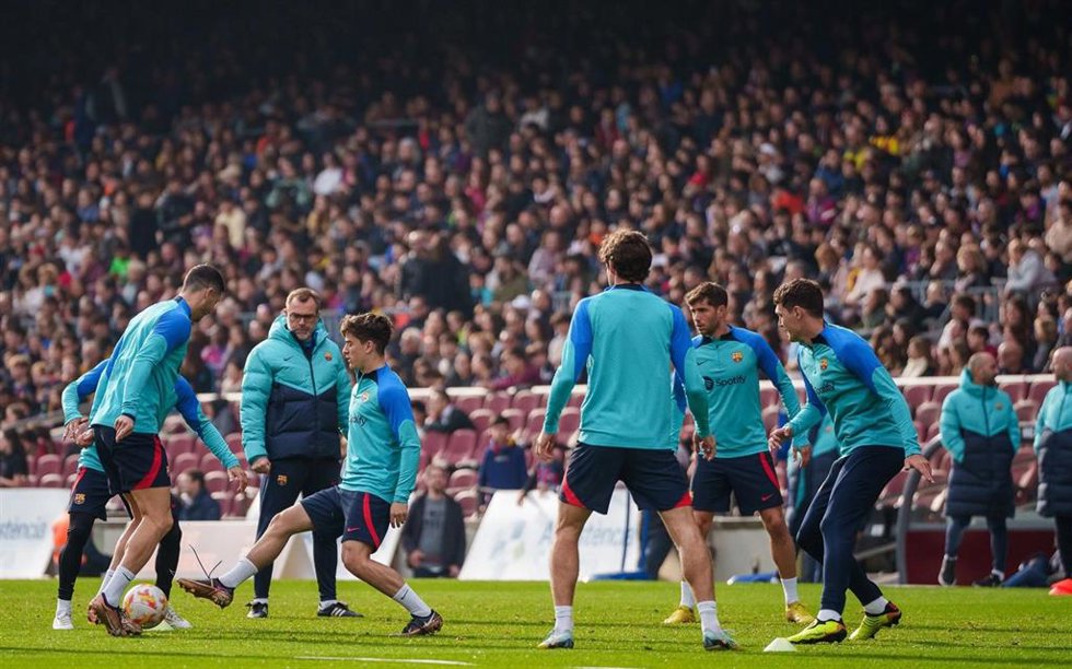 Entrenamiento de puertas abiertas del FC Barcelona en el Spotify Camp Nou