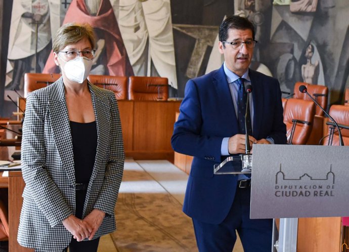 El presidente de la Diputación, José Manuel Caballero