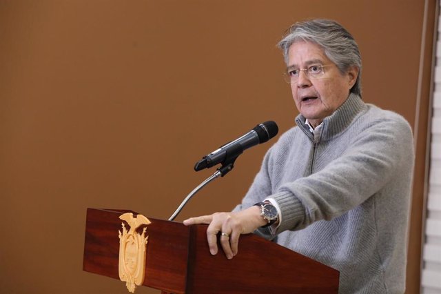 Guillermo Lasso, presidente de Ecuador, comparece ante los medios