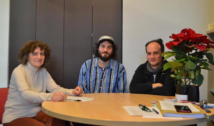 Np, Foto E Audio Goretti Sanmartín Reúnese Coa Asociación De Skaters De Santiago