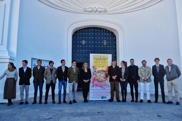 Presentación oficial del Festival Taurino a beneficio de la Obra Social de la Hermandad Matriz.