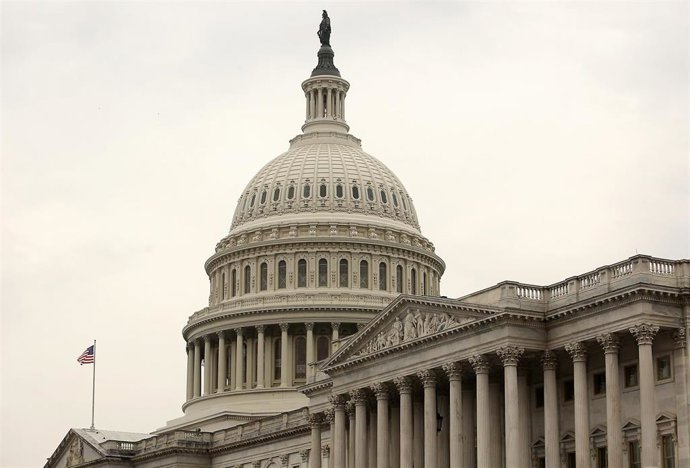 Vista general del Capitolio de Estados Unidos, sede de la Cámara de Representantes y el Senado