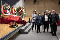 La capilla ardiente por Nicolás Redondo se instala en la sede de UGT