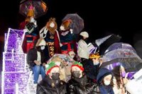 Estar pendientes de los niños y dejar paso a vehículos de emergencias, consejos de la Comunidad para las Cabalgatas