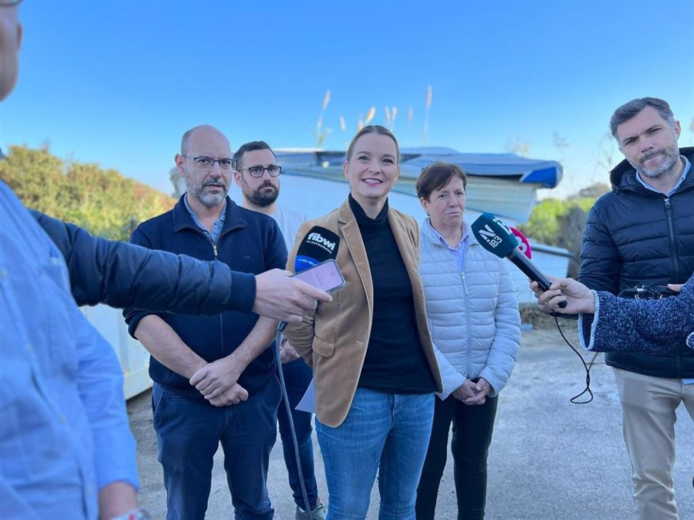 La presidenta del PP de Baleares, Marga Prohens, en declaraciones a los medios.