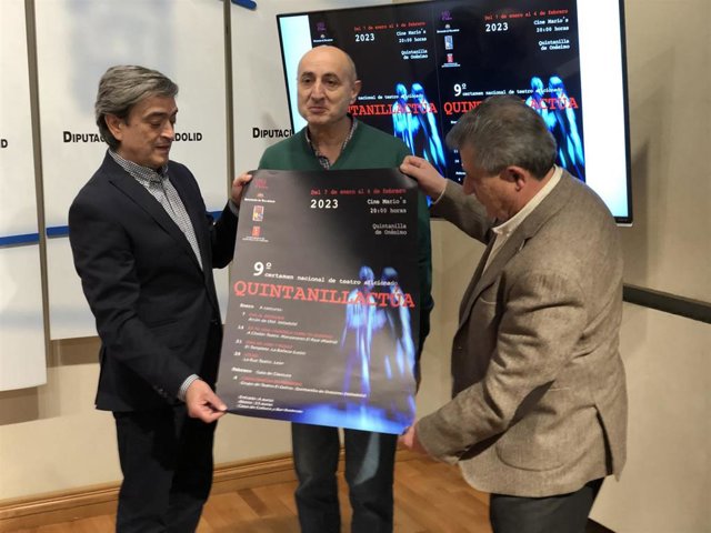 De izquierda a derecha: Agapito Hernández, José Antonio Redondo y Carlos Barrio presentan la novena edición de Quintanillactúa en el Palacio de Pimentel.