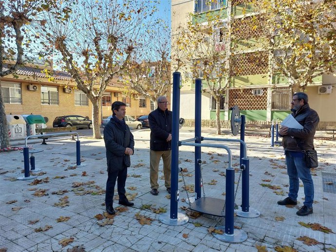 El barrio del Perpetuo Socorro de Huesca estrena un nuevo parque biosaludable