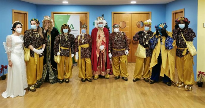 Los Reyes Magos Han Desembarcado Hoy En Los Hospitales De Valme Y El Tomillar Dentro De Su Particular Cabalgata