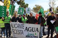 Asaja Alicante pide el cese de Ribera, la acusa de mentir para "justificar el fin de trasvase" y estudia querellarse