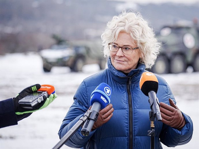 20 December 2022, Slovakia, Lest: Christine Lambrecht, Germany's Defence Minister, gives a press statement on the sidelines of her visit to the German soldiers stationed in Lest. Photo: Kay Nietfeld/dpa