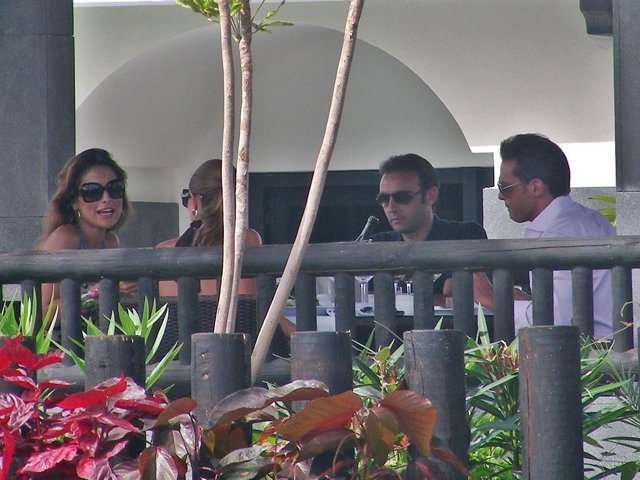 PALOMA CUEVAS, GENOVEVA CASANOVA, ENRIQUE PONCE Y LUIS MIGUEL